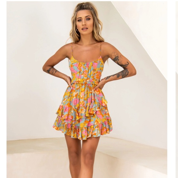 Selfie Leslie Dresses & Skirts - Selfie Leslie Geordie floral mini dress